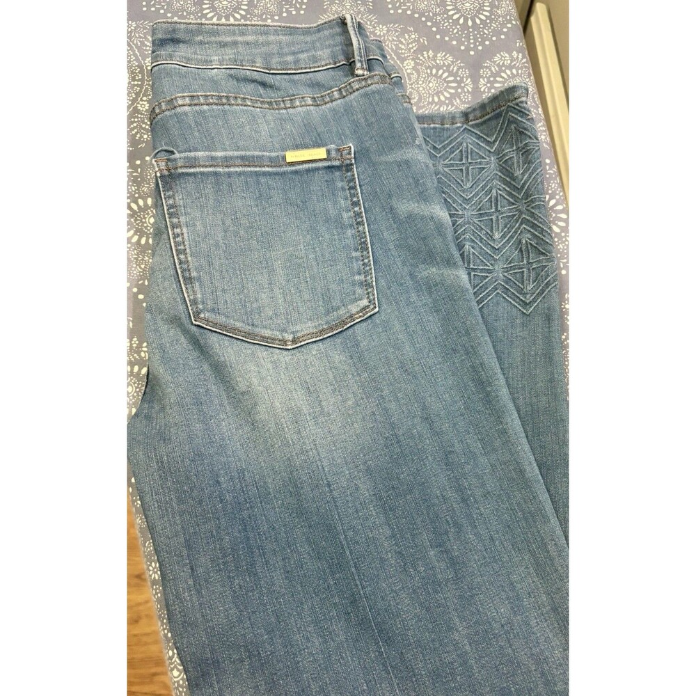 WHITE HOUSE BLACK MARKET the SLIM CROP  Women's Jeans Size 2